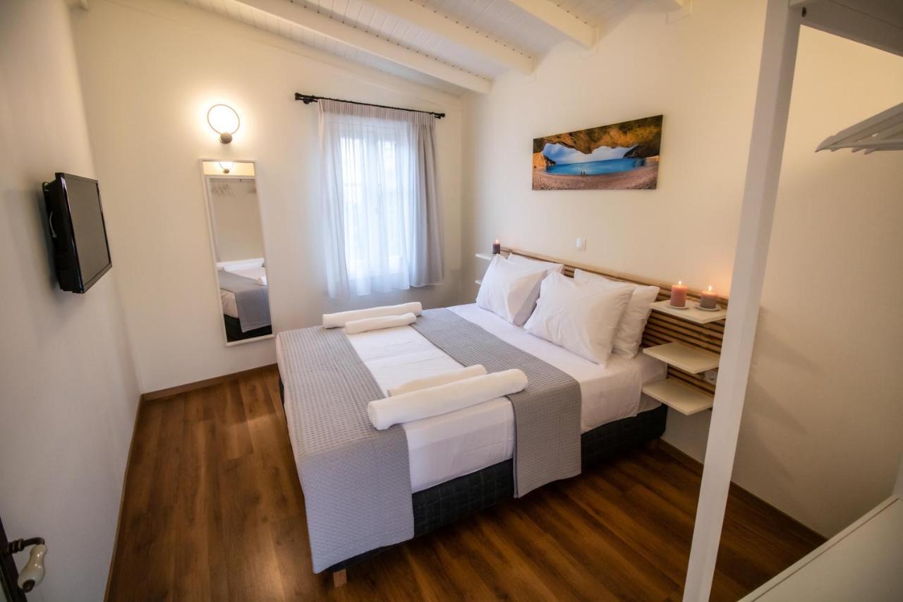 Levkosh Apartments At Lefkada'S Heart Ngoại thất bức ảnh